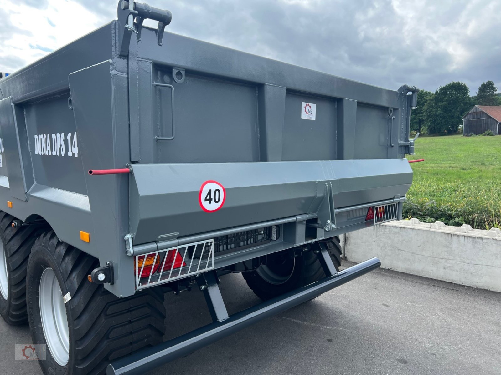 Kipper del tipo Dinapolis DPS-14 Bauschuttmulde Muldenkipper Schotterklappe, Neumaschine en Tiefenbach (Imagen 13)