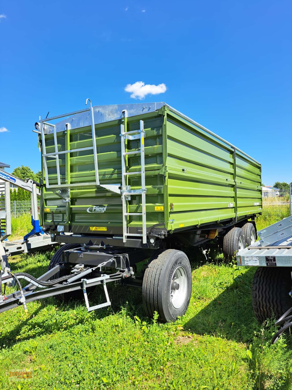 Kipper typu Fliegl DDK 240 / 7200mm Fox, Neumaschine v Rottenburg a.d. Laaber (Obrázek 2)