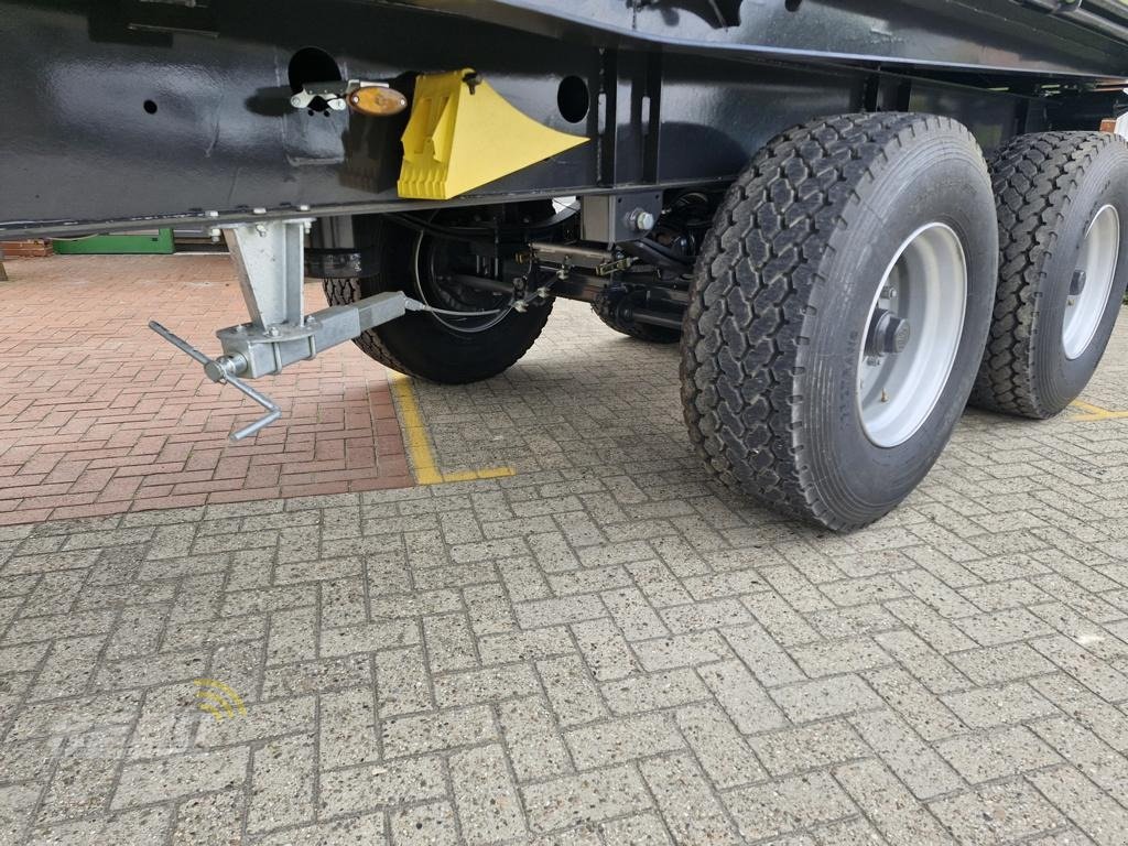 Kipper of the type Fliegl DDK 240 FOX, Neumaschine in Aurich (Picture 14)