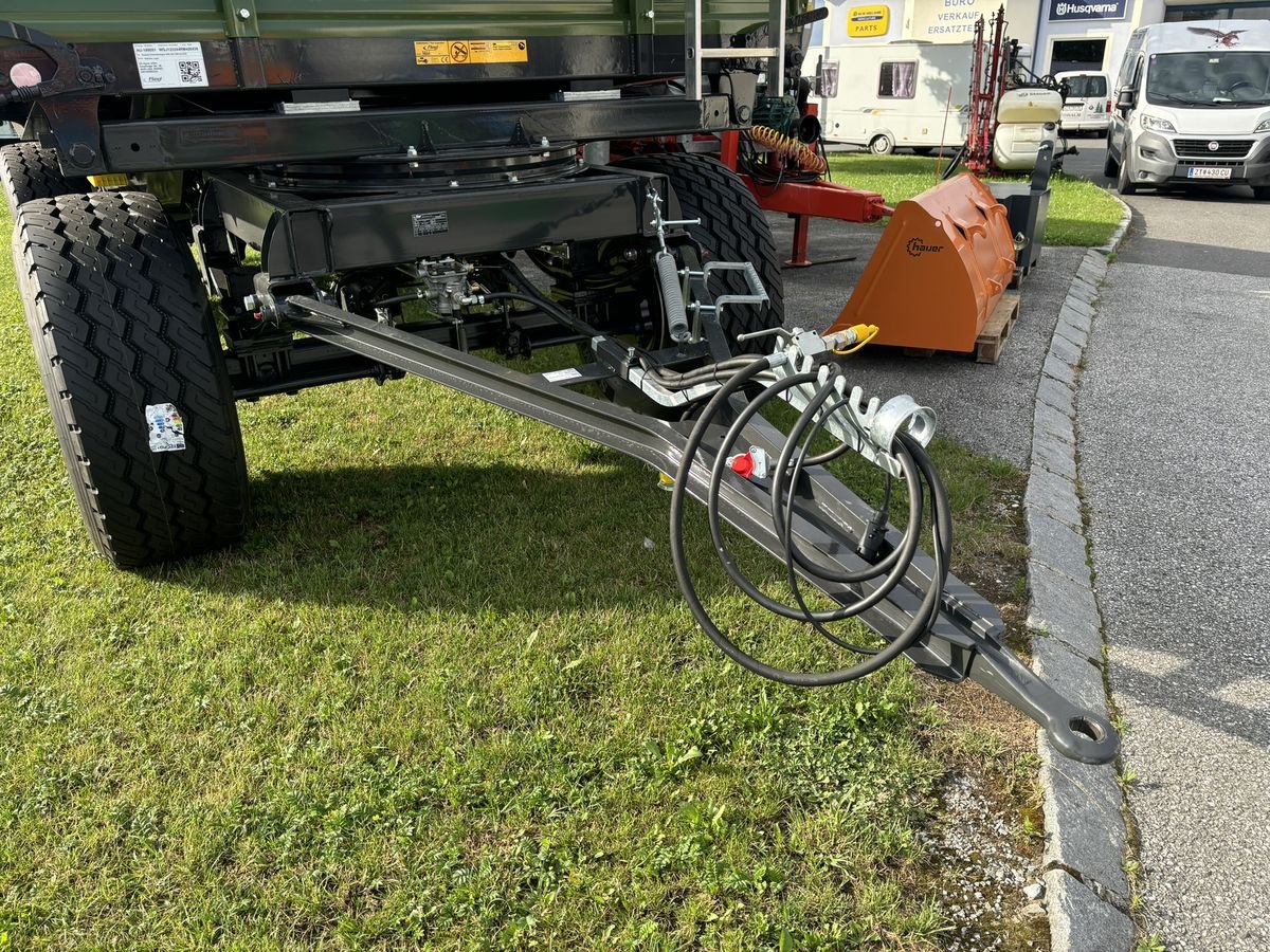 Kipper of the type Fliegl DDK 240 FOX, Neumaschine in Göpfritz (Picture 2)