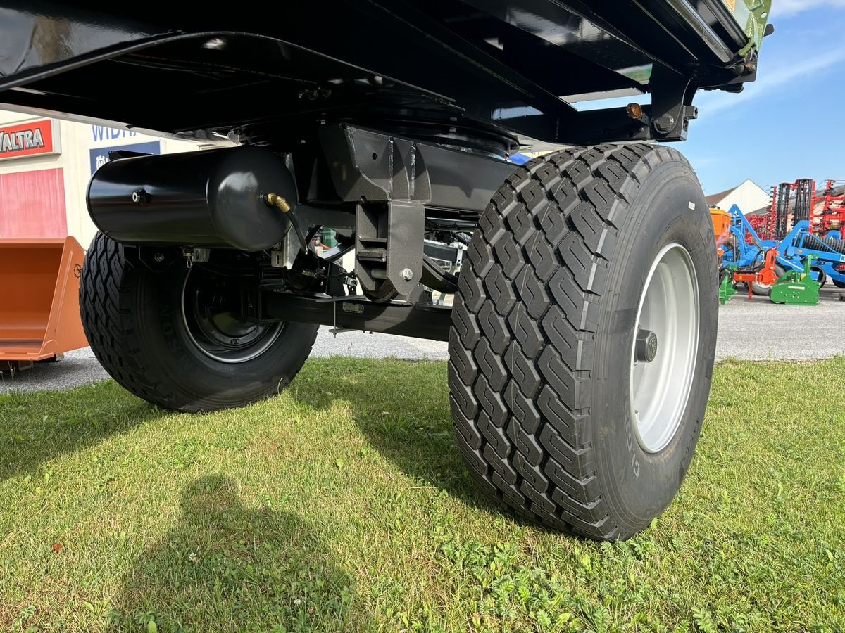 Kipper of the type Fliegl DDK 240 FOX, Neumaschine in Göpfritz (Picture 6)