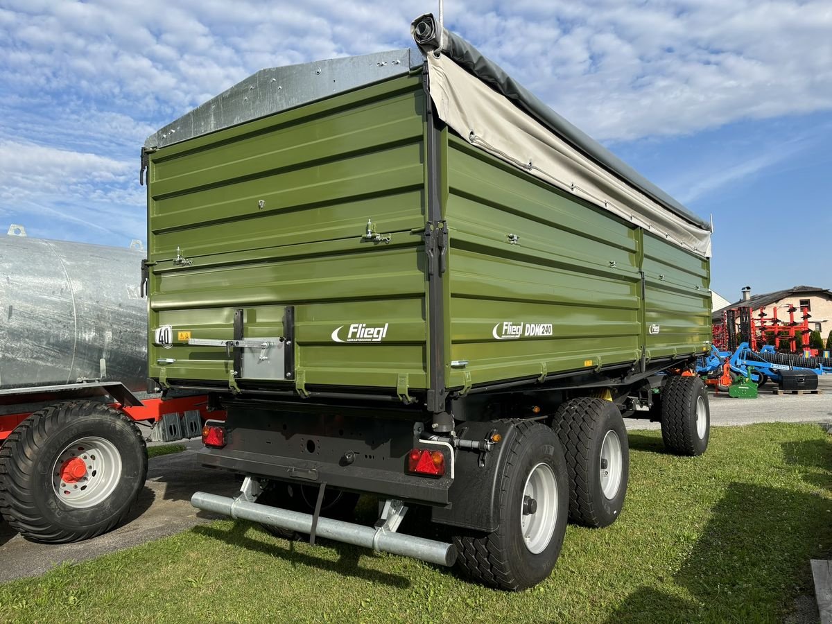 Kipper of the type Fliegl DDK 240 FOX, Neumaschine in Göpfritz (Picture 5)