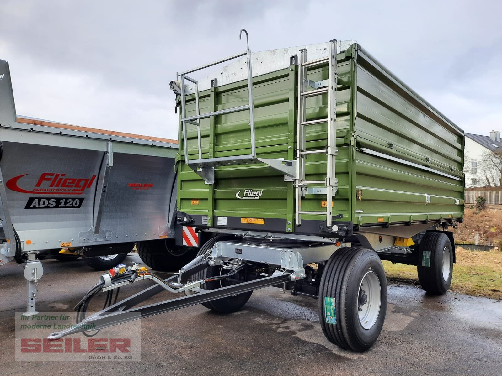 Kipper Türe ait Fliegl DK 180 MAXUM FOX, Neumaschine içinde Ansbach (resim 1)