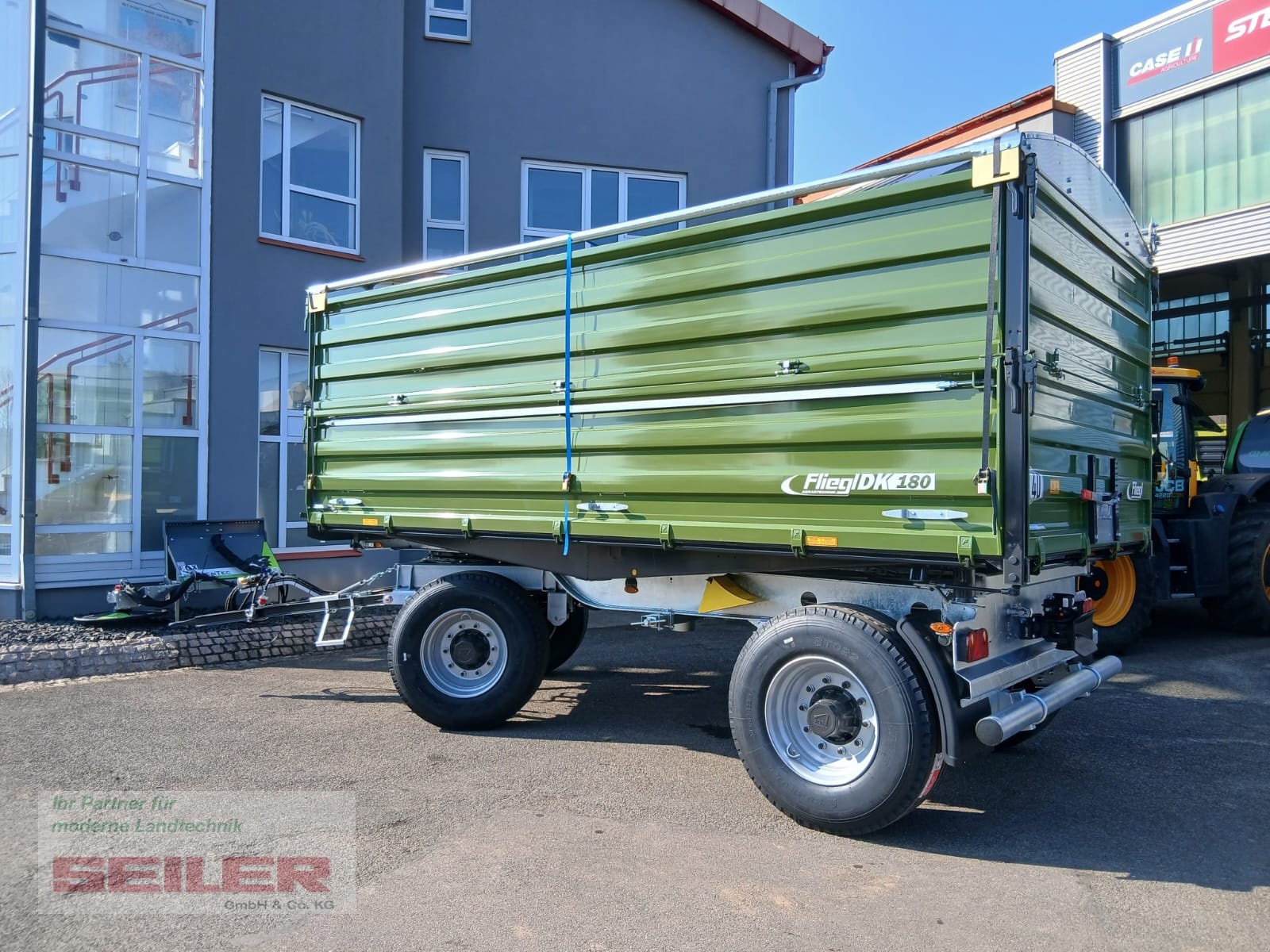 Kipper Türe ait Fliegl DK 180 MAXUM FOX, Neumaschine içinde Ansbach (resim 3)