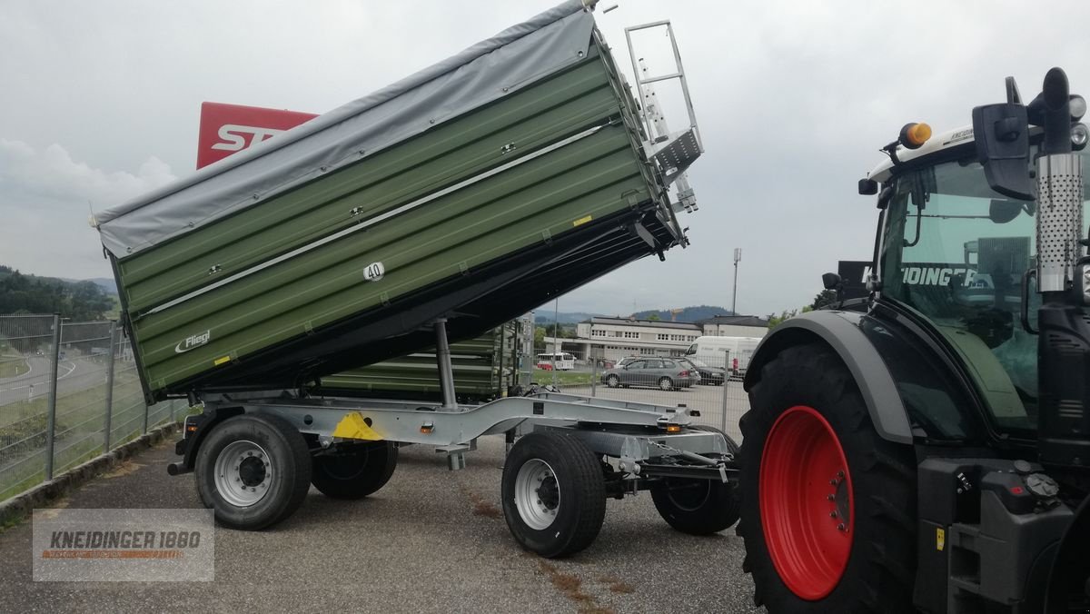 Kipper des Typs Fliegl DK180-88, Neumaschine in Altenfelden (Bild 2)