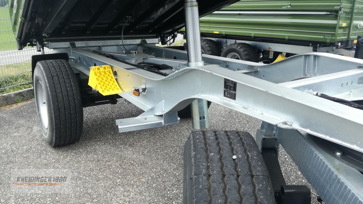 Kipper des Typs Fliegl DK180-88, Neumaschine in Altenfelden (Bild 4)