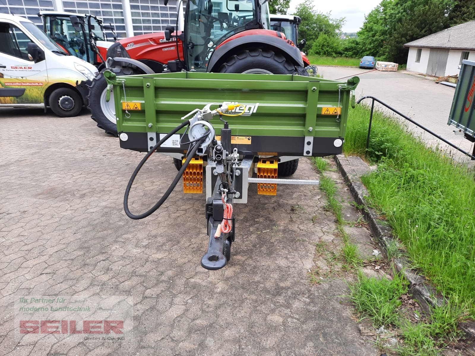 Kipper du type Fliegl EDK 40, Neumaschine en Ansbach (Photo 4)