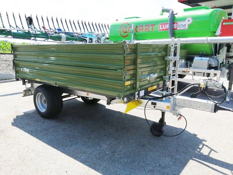 Kipper des Typs Fliegl EDK 50 Fox Einachskipper, Neumaschine in St. Marienkirchen (Bild 2)