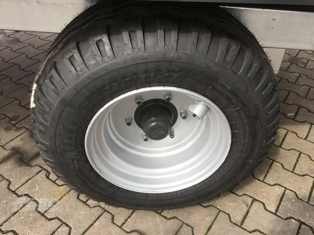 Kipper des Typs Fliegl EDK 50 FOX, Neumaschine in Nordenham (Bild 8)