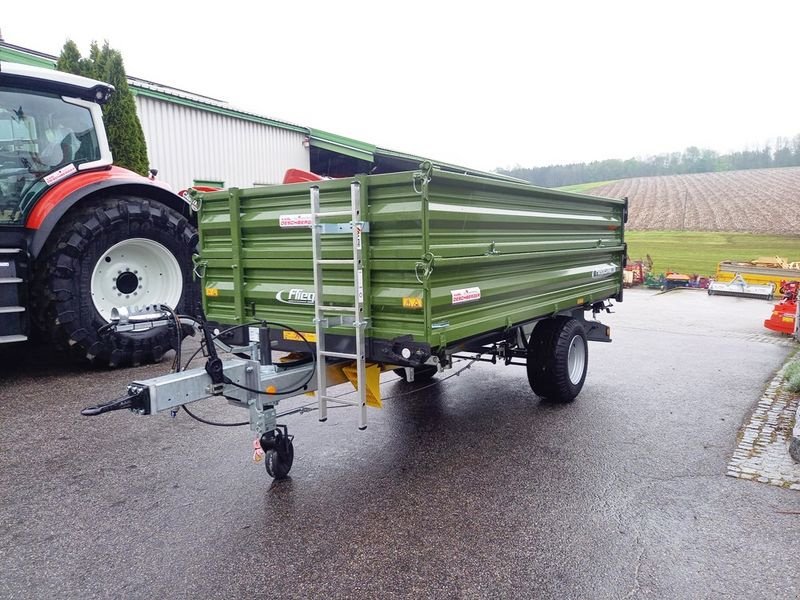 Kipper of the type Fliegl EDK 60 FOX Einachs-3-Seitenkipper, Neumaschine in St. Marienkirchen (Picture 5)