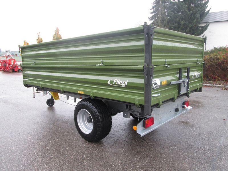 Kipper of the type Fliegl EDK 60 FOX Einachs-3-Seitenkipper, Neumaschine in St. Marienkirchen (Picture 4)