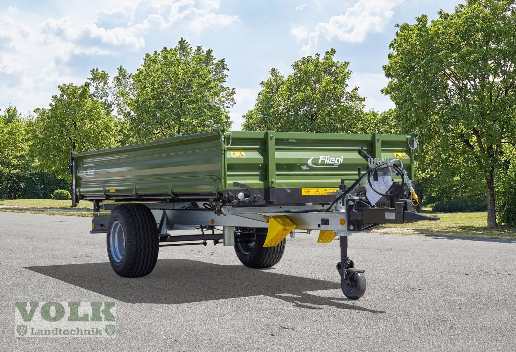 Kipper des Typs Fliegl EDK 60 FOX, Neumaschine in Friedberg-Derching (Bild 1)