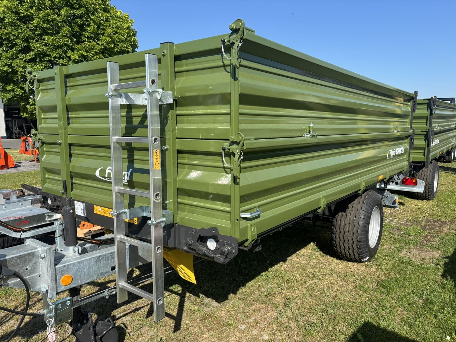 Kipper of the type Fliegl EDK 60 Fox, Neumaschine in Göpfritz (Picture 5)