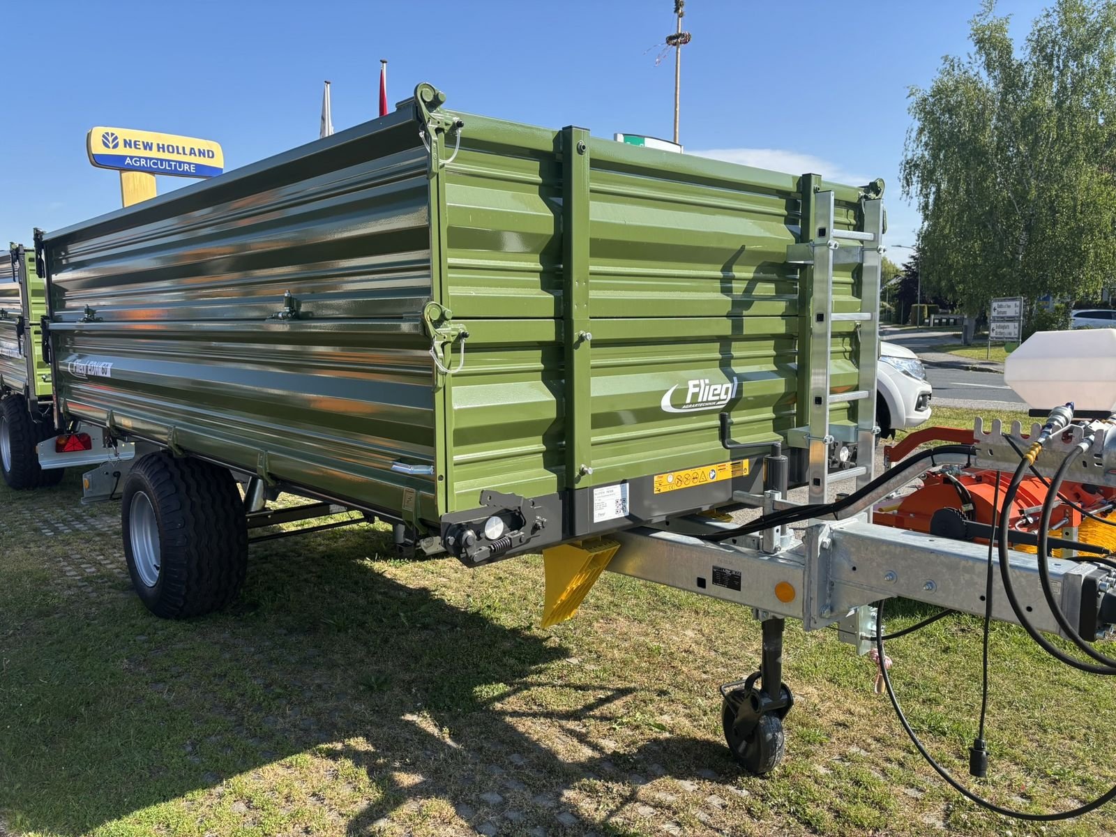 Kipper of the type Fliegl EDK 60 Fox, Neumaschine in Göpfritz (Picture 2)