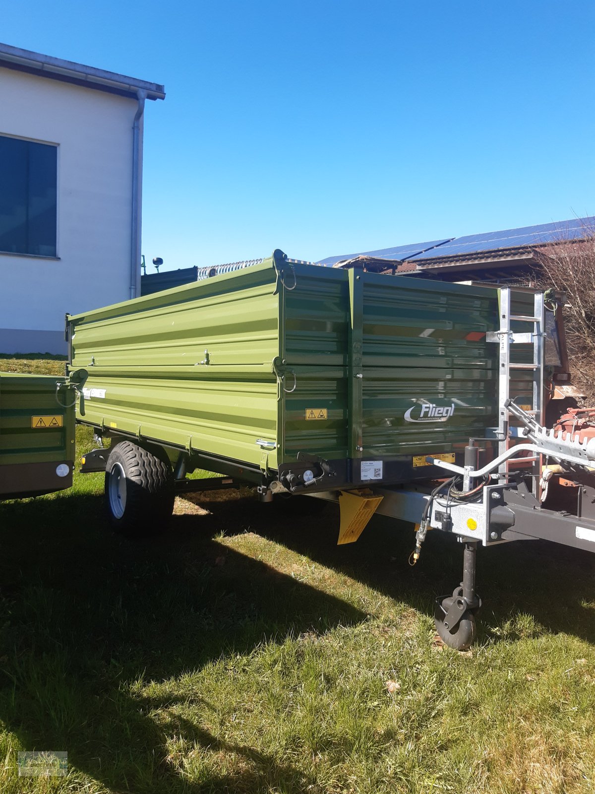 Kipper του τύπου Fliegl EDK 60, Neumaschine σε Bronnen (Φωτογραφία 1)