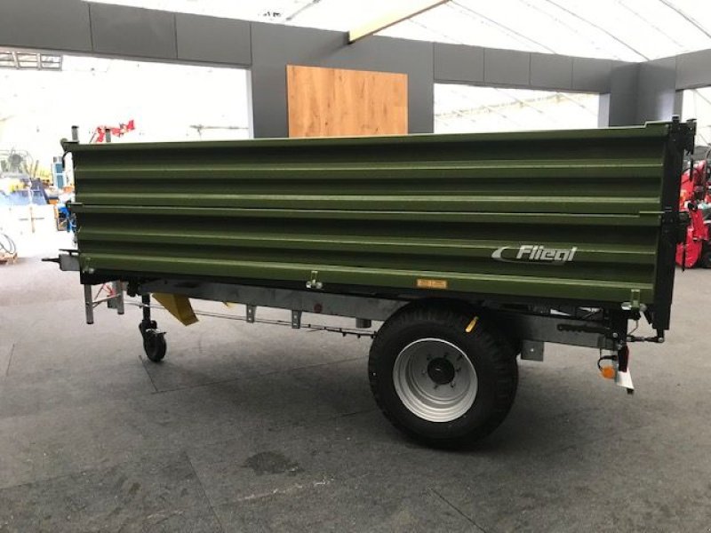 Kipper des Typs Fliegl Einachs-Dreiseitenkipper EDK 50 Fox 5,5to, Neumaschine in Tamsweg (Bild 10)