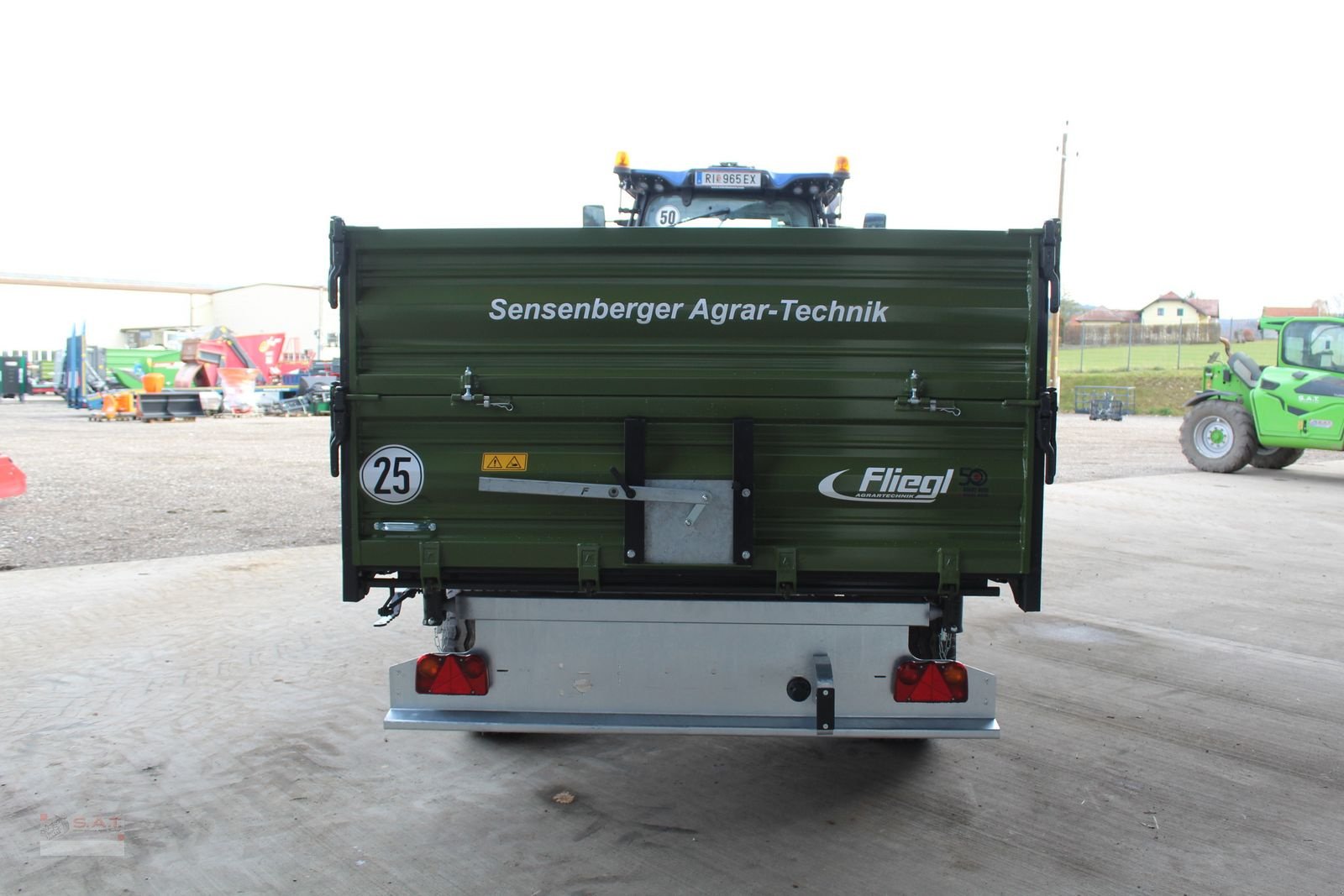 Kipper Türe ait Fliegl Einachs-Dreiseitenkipper EDK 60 FOX, Neumaschine içinde Eberschwang (resim 5)