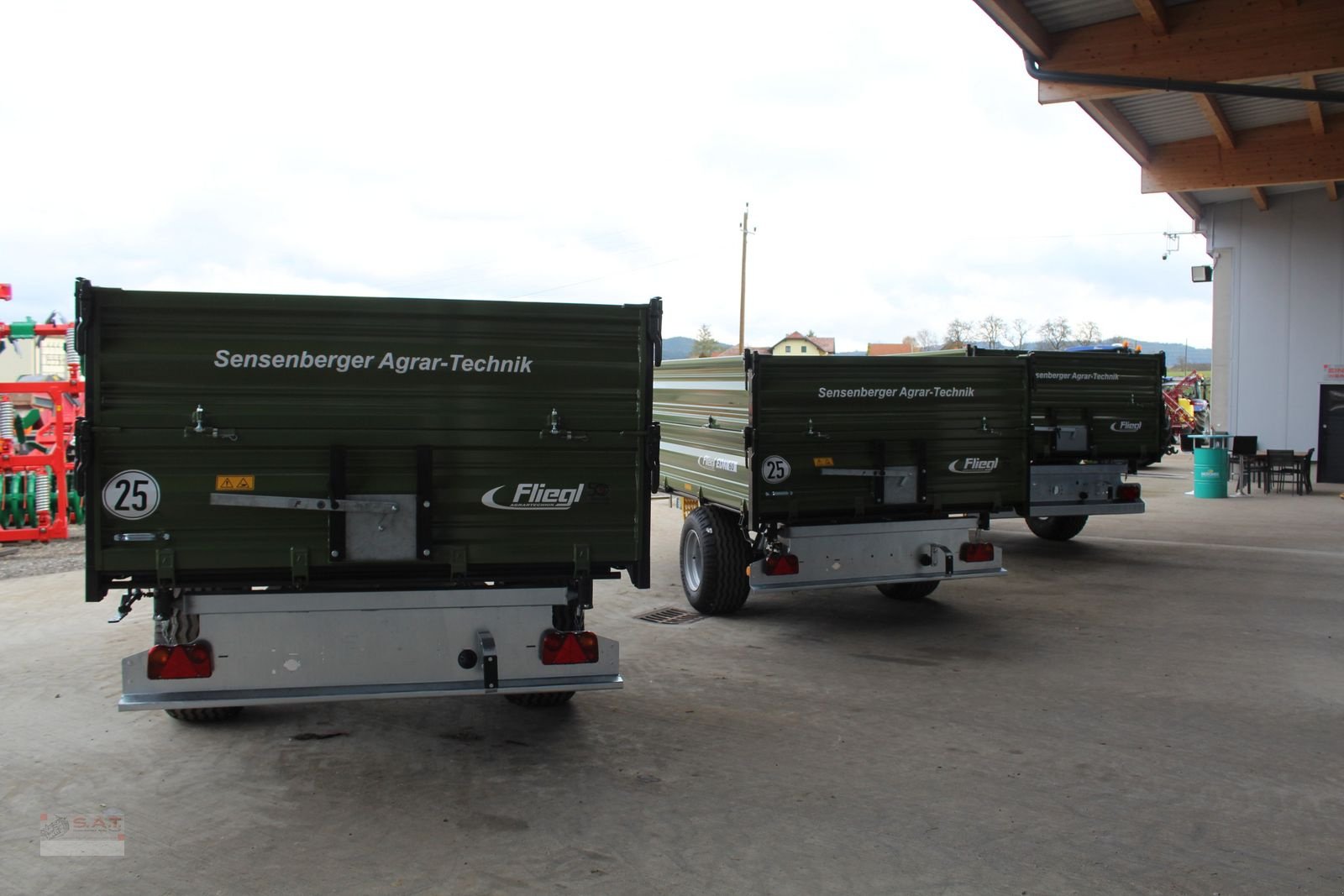 Kipper Türe ait Fliegl Einachs-Dreiseitenkipper EDK 60 FOX, Neumaschine içinde Eberschwang (resim 23)