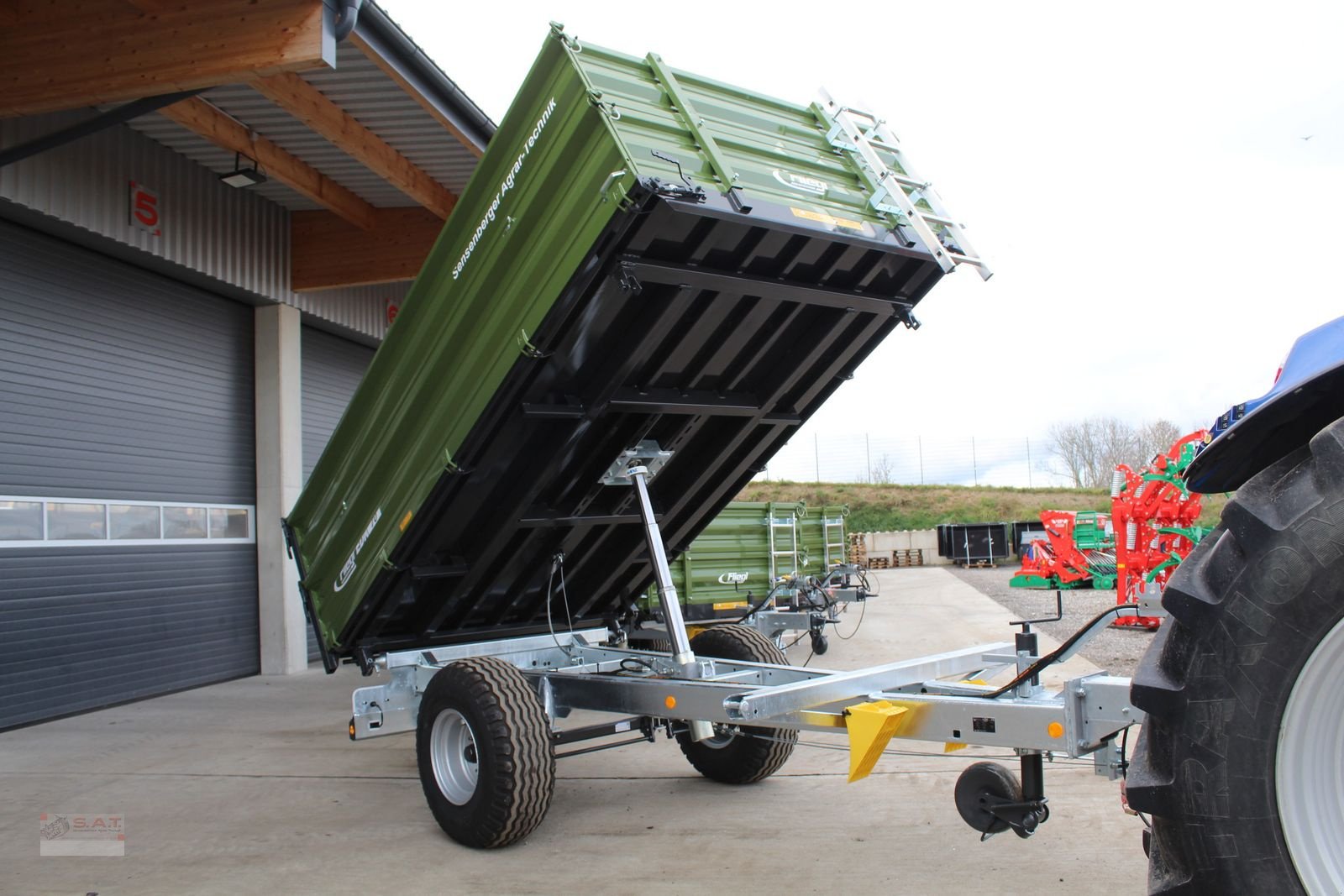 Kipper Türe ait Fliegl Einachs-Dreiseitenkipper EDK 70 Fox, Neumaschine içinde Eberschwang (resim 19)