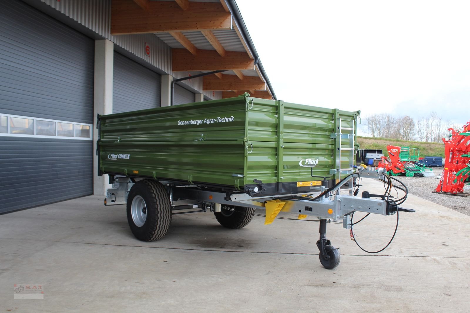 Kipper Türe ait Fliegl Einachs-Dreiseitenkipper EDK 70 Fox, Neumaschine içinde Eberschwang (resim 25)