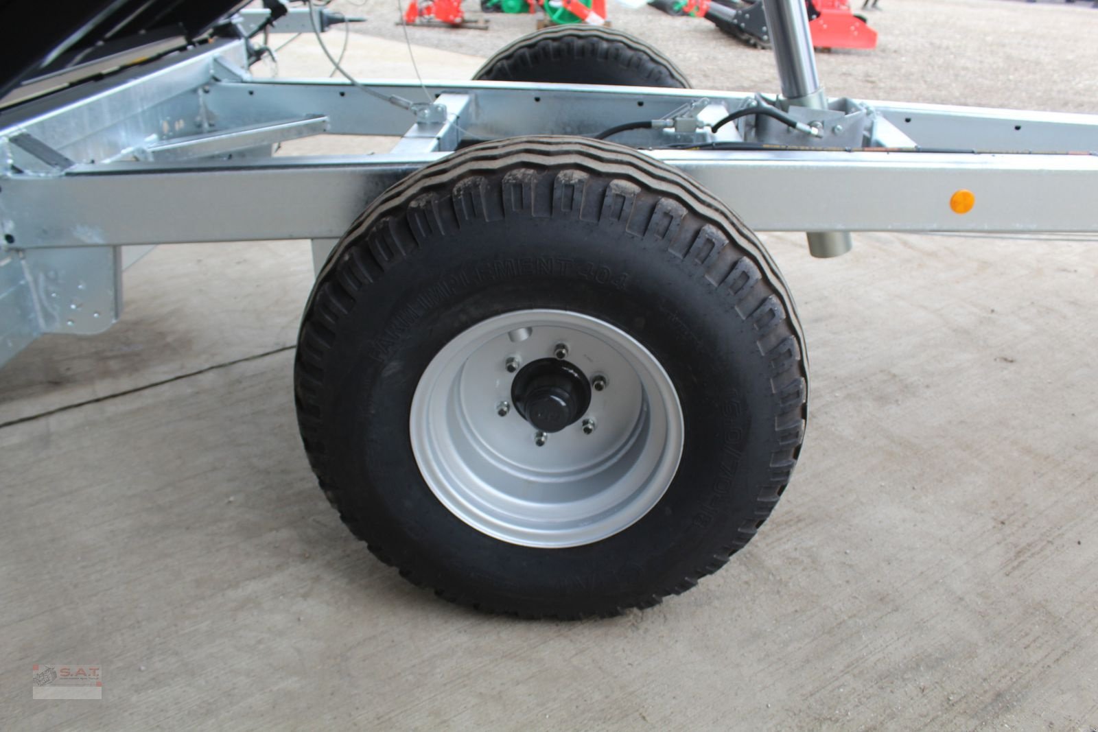 Kipper Türe ait Fliegl Einachs-Dreiseitenkipper EDK 70 Fox, Neumaschine içinde Eberschwang (resim 15)