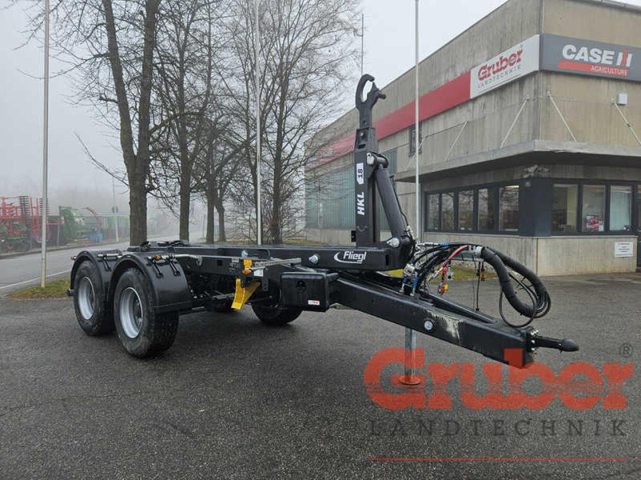 Kipper des Typs Fliegl HKL 18, Gebrauchtmaschine in Ampfing (Bild 2)