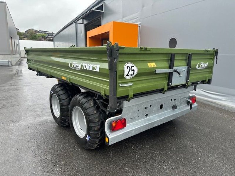 Kipper des Typs Fliegl Tandem-Dreiseitenkipper TDK 80-88 4000mm Brücke, Neumaschine in Tamsweg (Bild 12)