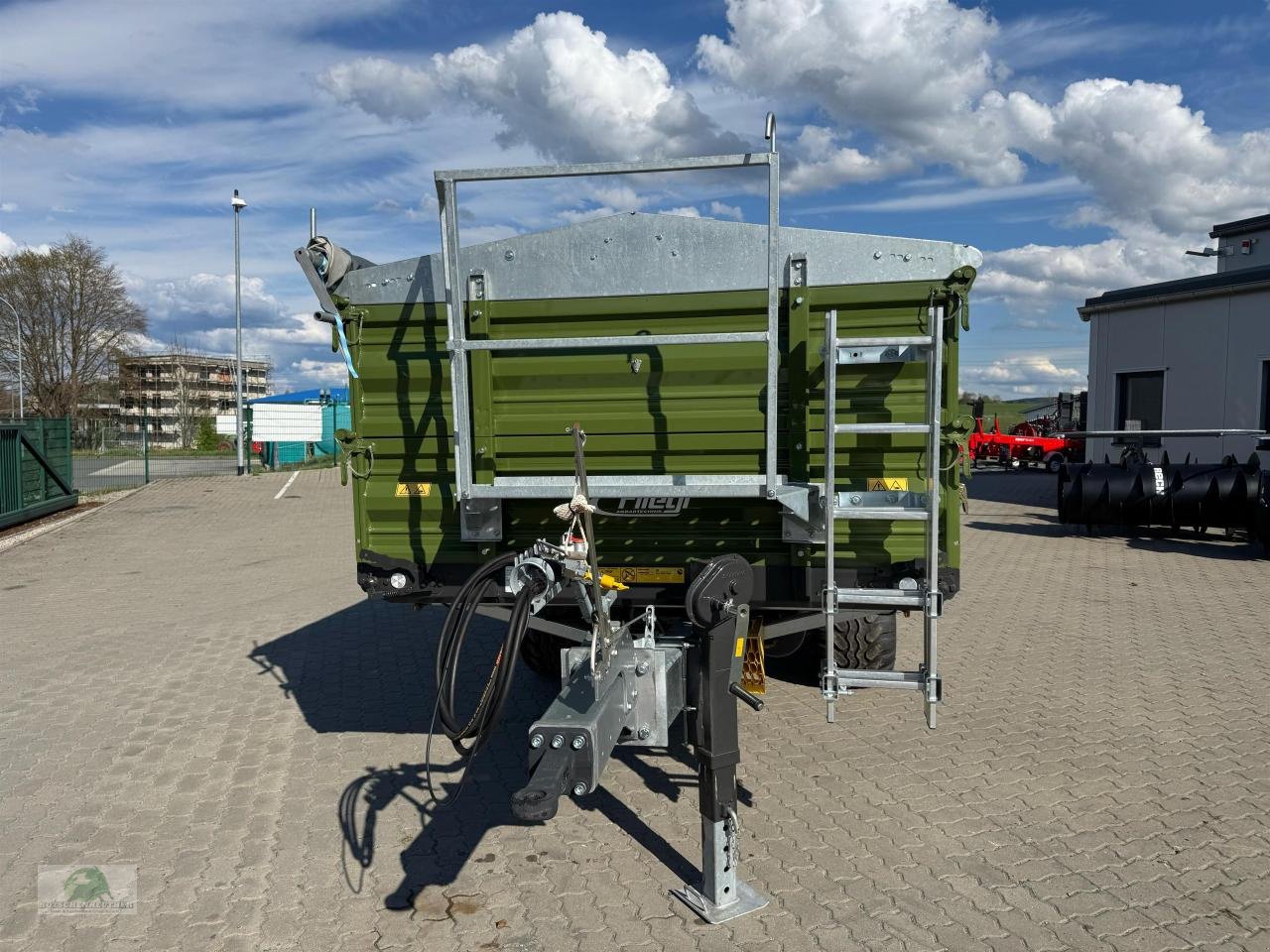 Kipper des Typs Fliegl TDK 100VR Fox Tandem, Neumaschine in Münchberg (Bild 3)