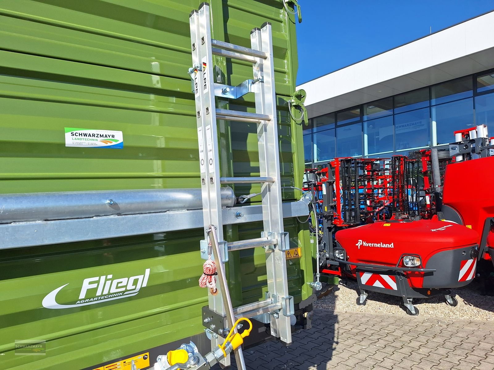 Kipper des Typs Fliegl TDK 140 FOX 3x600, Neumaschine in Aurolzmünster (Bild 11)