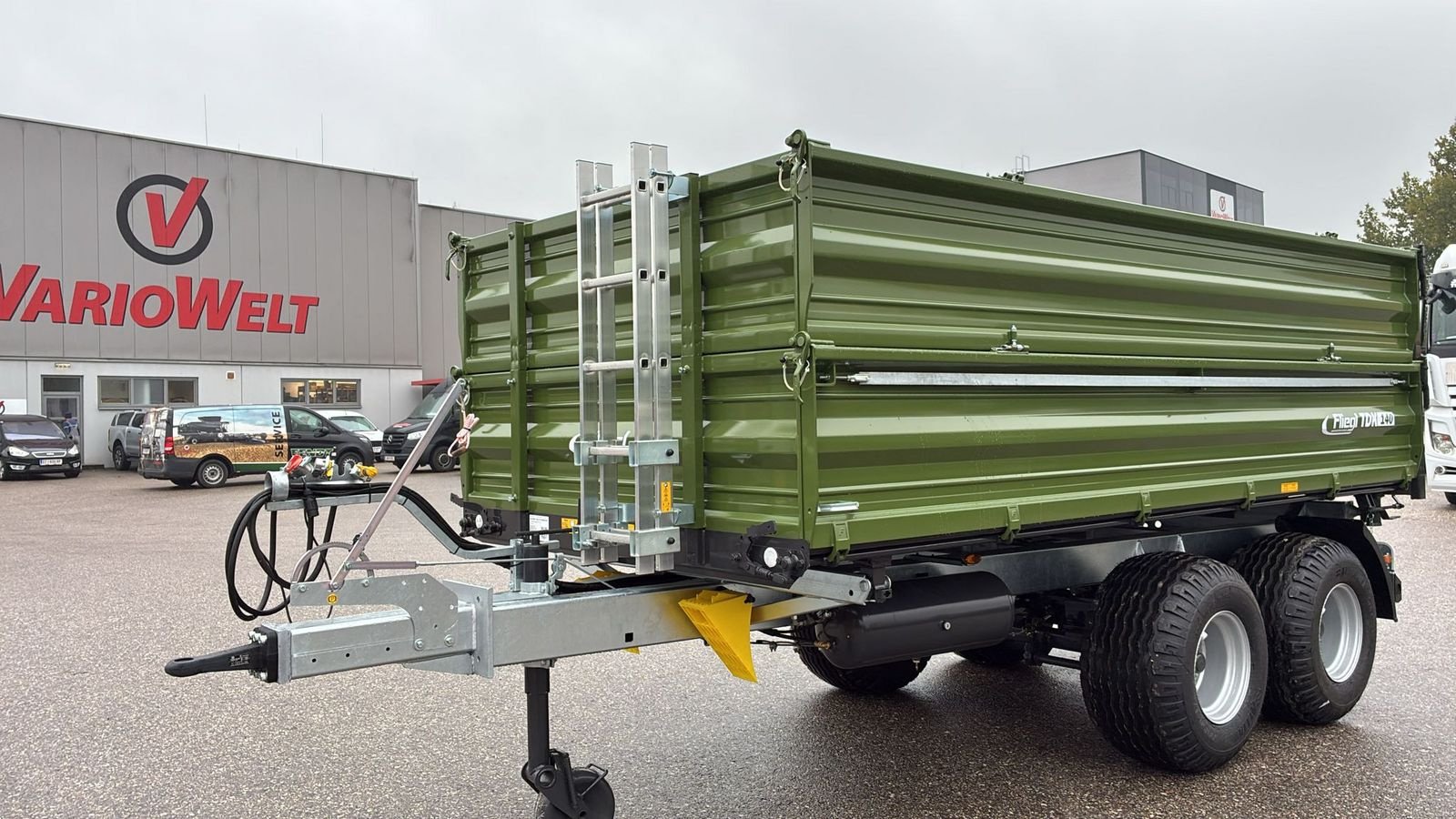 Kipper des Typs Fliegl TDK 140 VR, Neumaschine in Wallern (Bild 1)