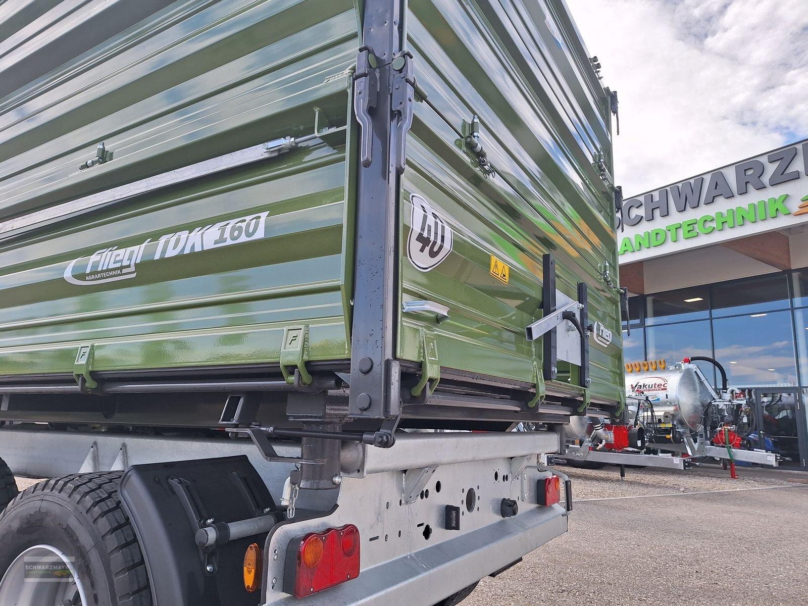 Kipper typu Fliegl TDK 160 3x600, Neumaschine v Gampern (Obrázek 16)