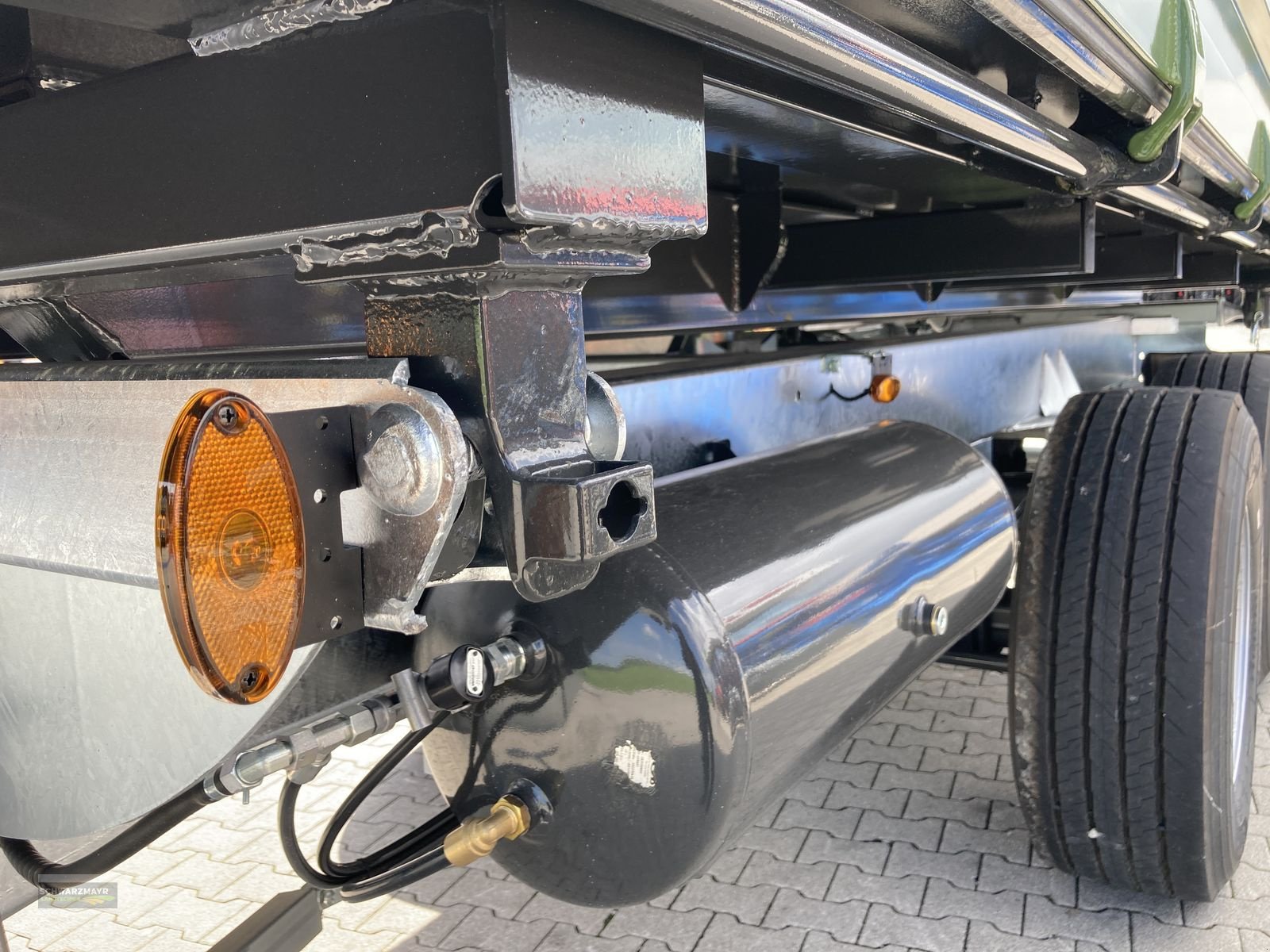 Kipper of the type Fliegl TDK 200 FOX, Neumaschine in Aurolzmünster (Picture 27)