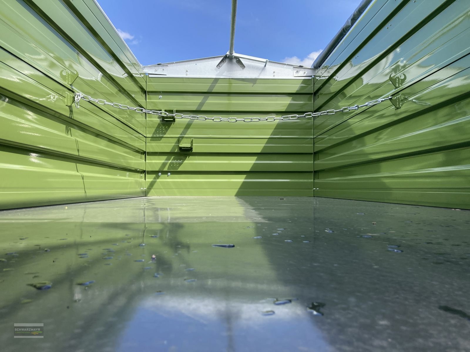 Kipper of the type Fliegl TDK 200 FOX, Neumaschine in Aurolzmünster (Picture 21)