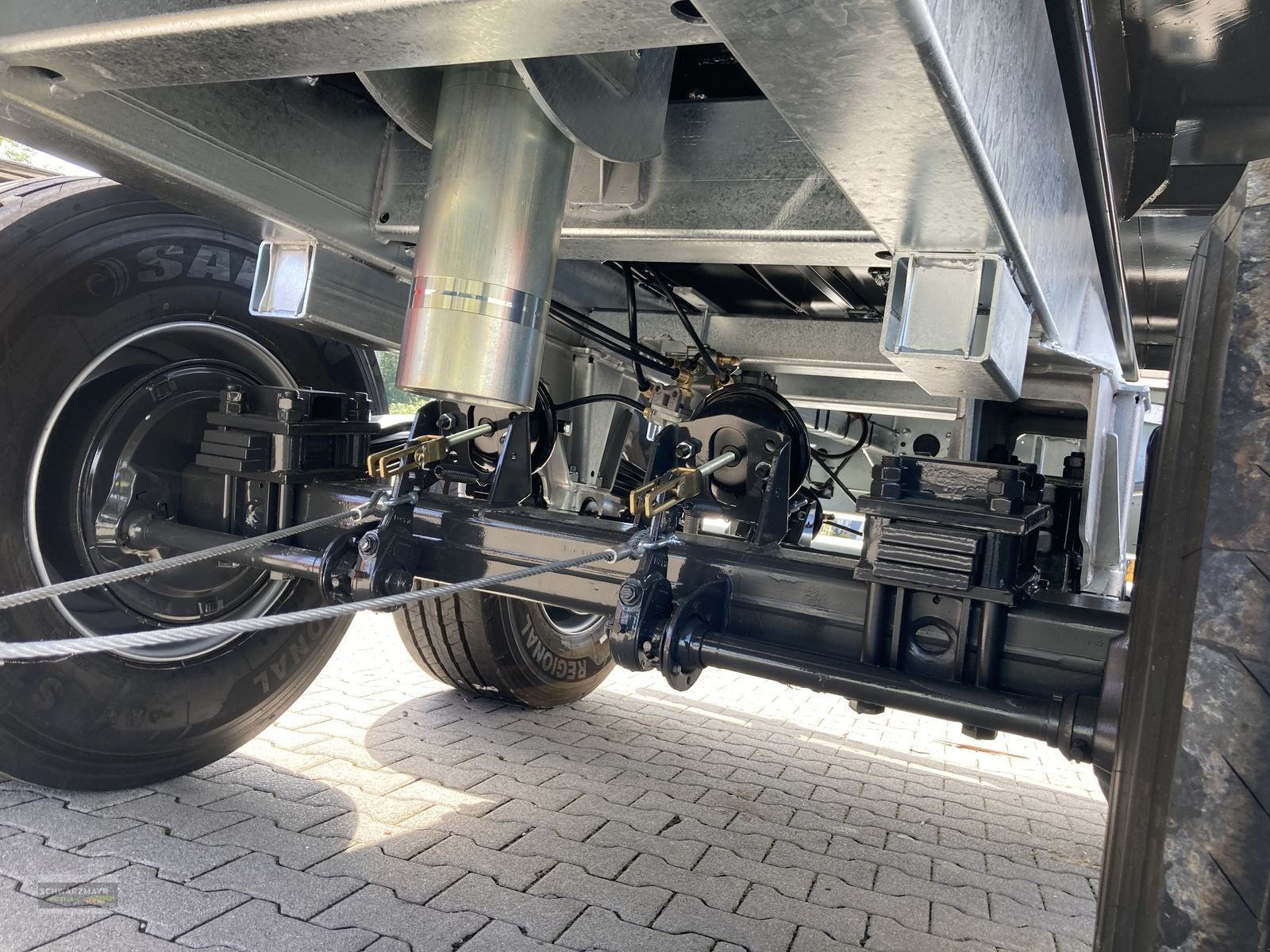 Kipper of the type Fliegl TDK 200 FOX, Neumaschine in Aurolzmünster (Picture 16)