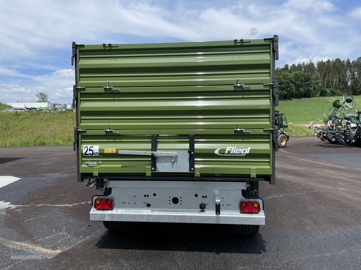 Kipper des Typs Fliegl TDK 80-88 FOX, Neumaschine in Niederkappel (Bild 4)