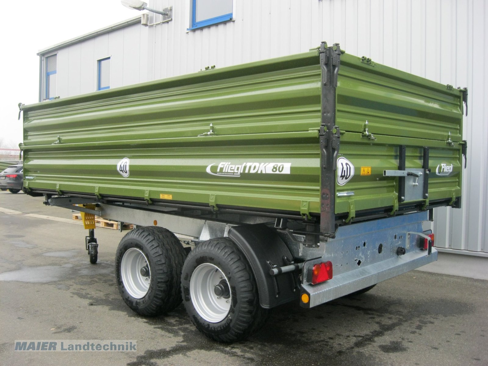 Kipper des Typs Fliegl TDK 80- 88 VR, Neumaschine in Dieterskirchen (Bild 3)