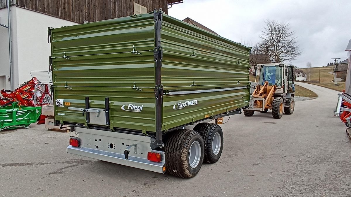 Kipper des Typs Fliegl TDK 80A-88 VR (Bordwände 60+50+50), Neumaschine in Grünbach (Bild 3)