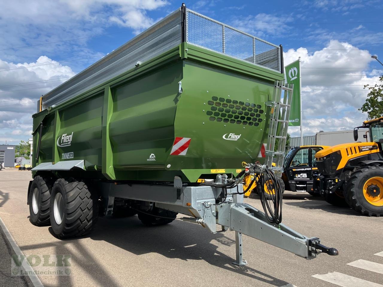 Kipper of the type Fliegl TMK 273 FOX Muldenkipper, Neumaschine in Friedberg-Derching (Picture 3)