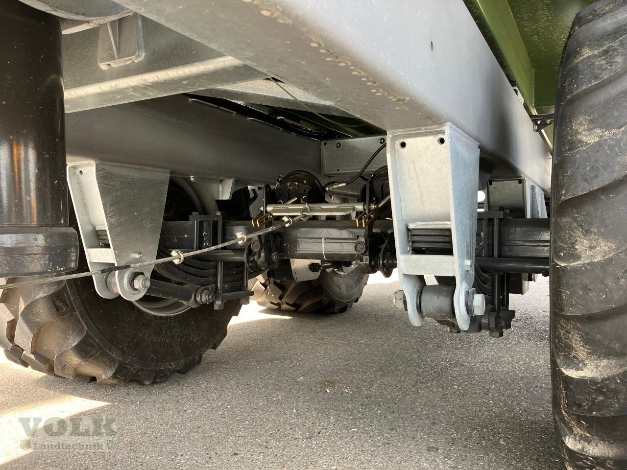 Kipper of the type Fliegl TMK 273 FOX Muldenkipper, Neumaschine in Friedberg-Derching (Picture 8)