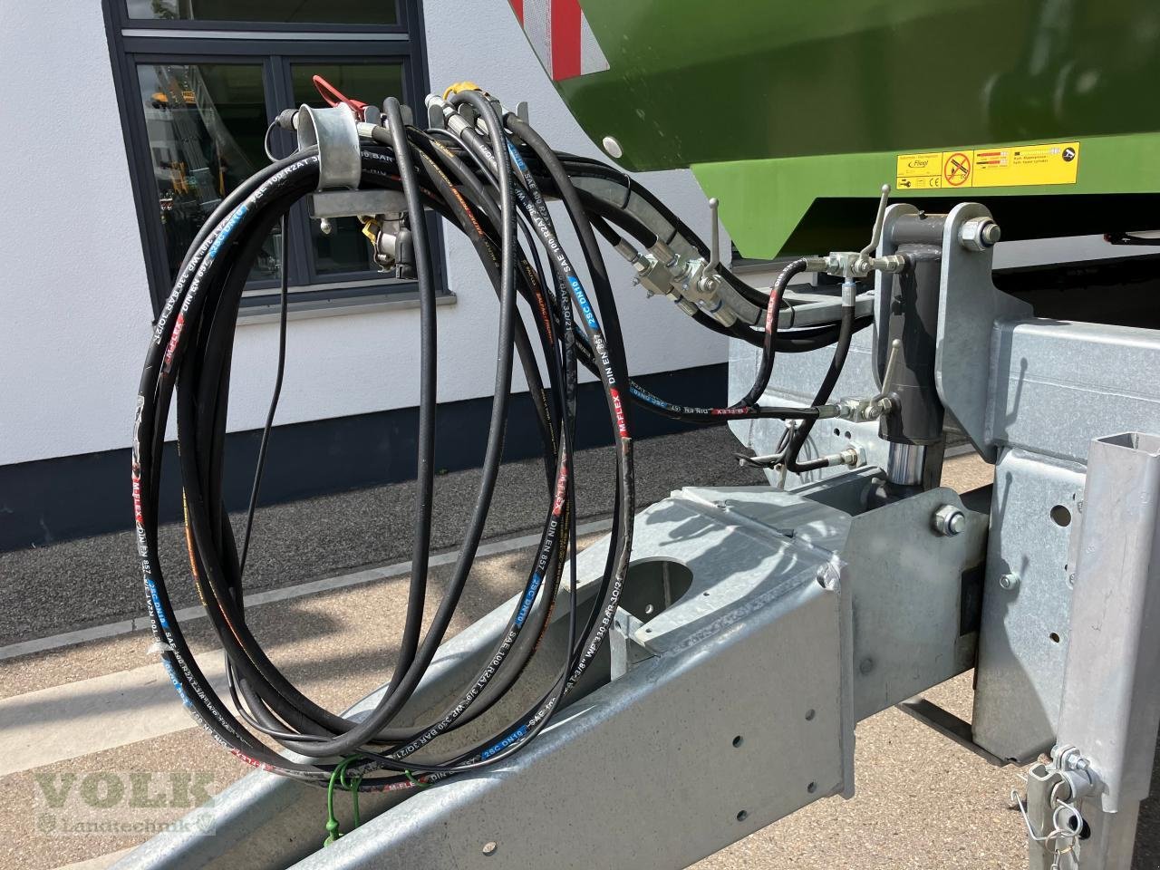 Kipper of the type Fliegl TMK 273 FOX Muldenkipper, Neumaschine in Friedberg-Derching (Picture 11)