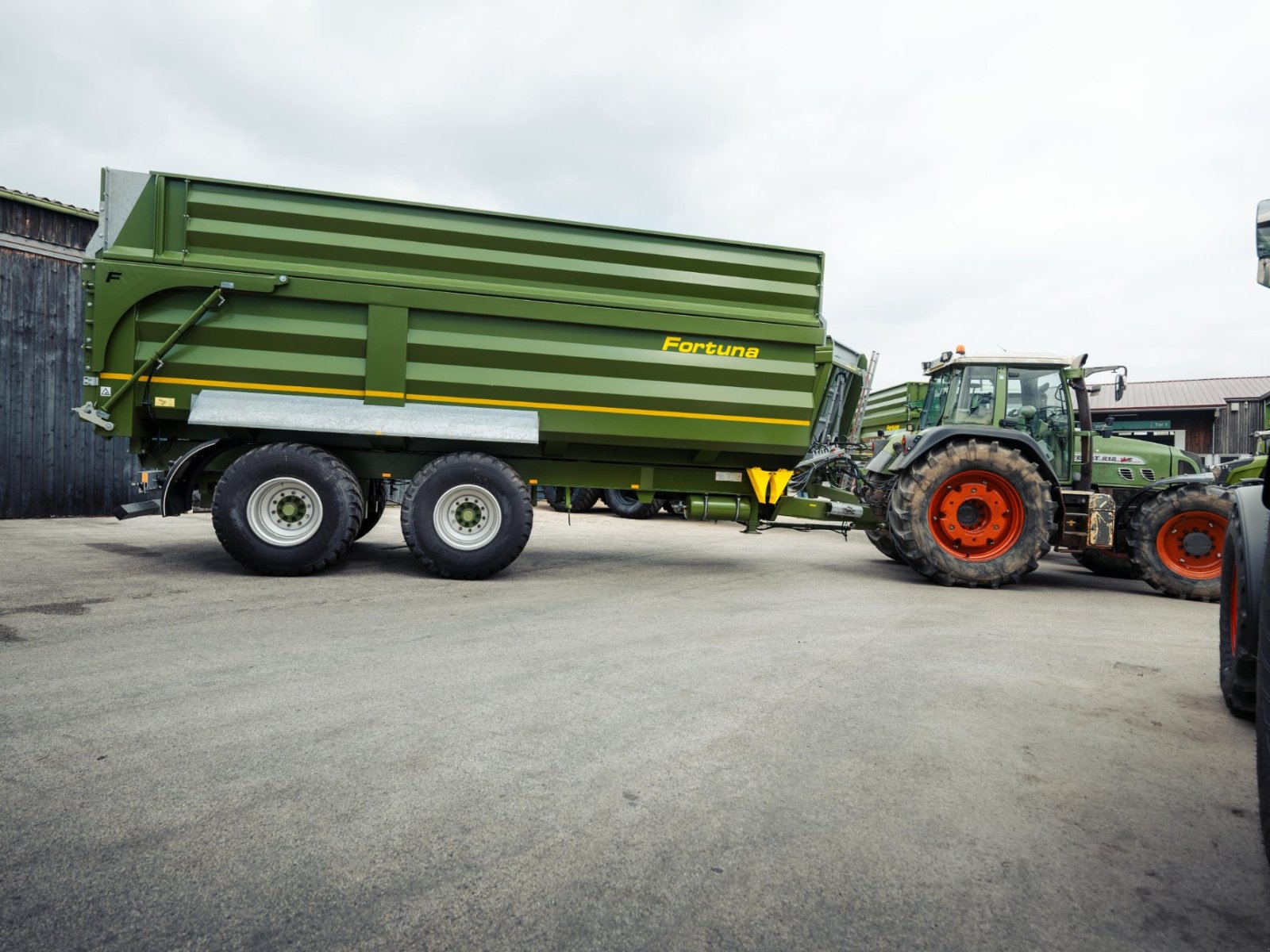 Kipper of the type Fortuna FTM 200/7.5, Neumaschine in Ehingen (Picture 3)