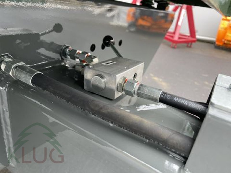 Kipper des Typs Fuhrmann FF 10.500 ALPIN I 4,14x2,22, Neumaschine in Pirching am Traubenberg (Bild 4)