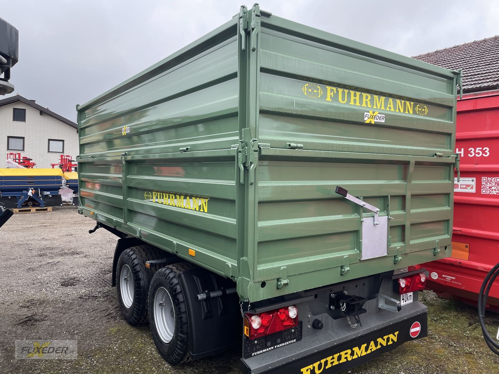 Kipper of the type Fuhrmann FF 16000, Neumaschine in Pattigham (Picture 4)