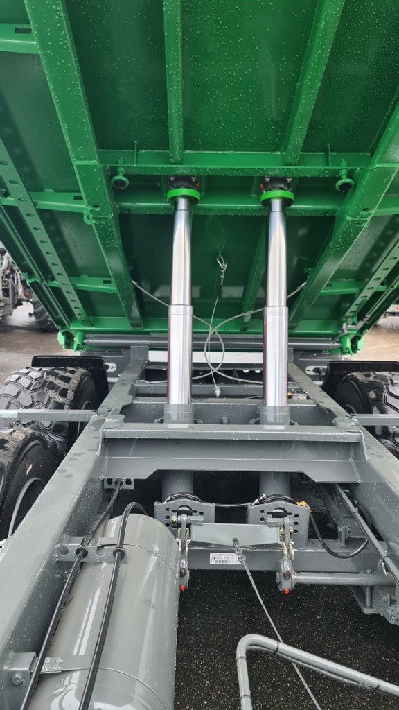 Kipper del tipo Fuhrmann FF15000, Vorführmaschine In Altendorf (Immagine 6)