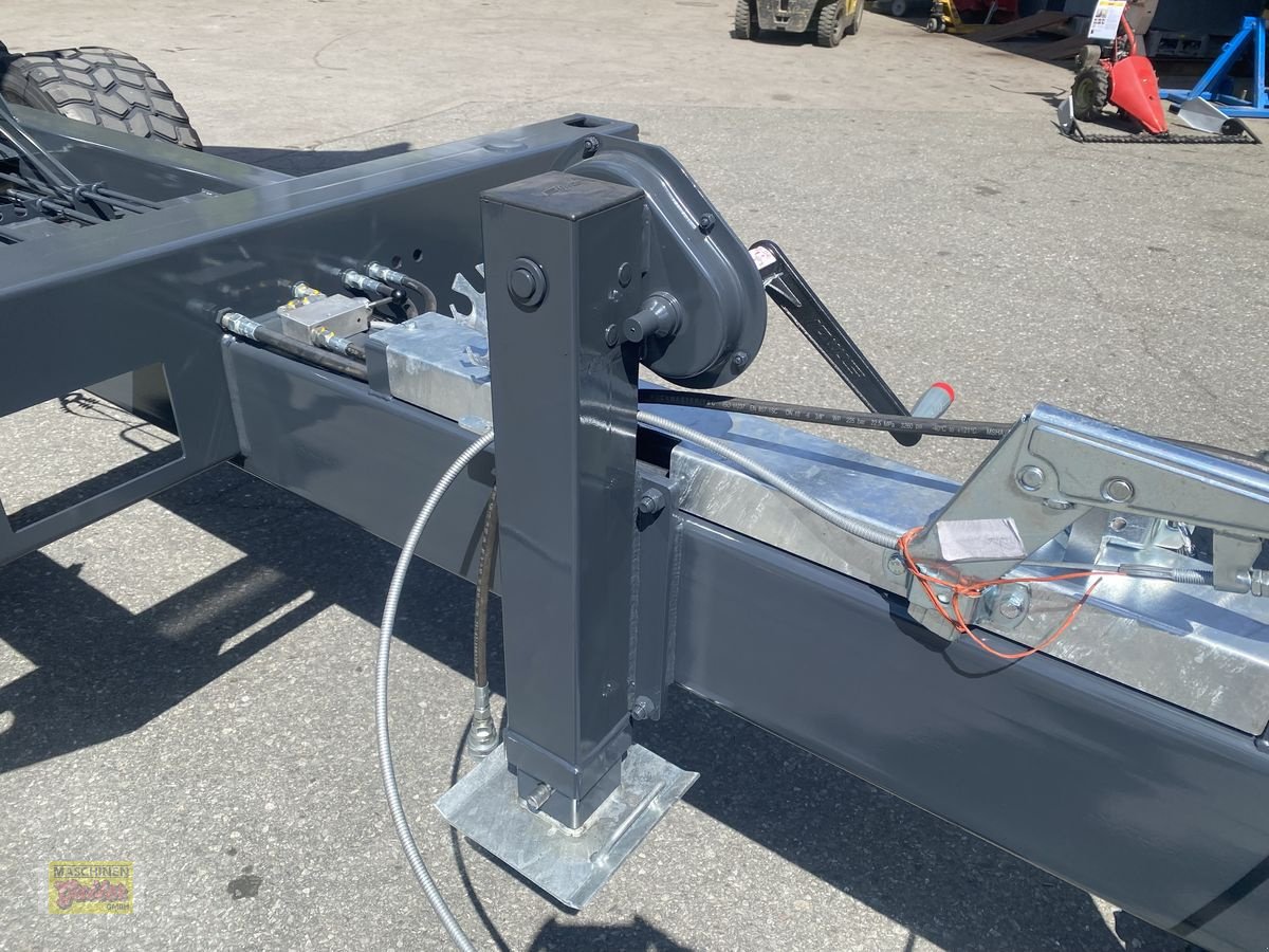 Kipper des Typs Fuhrmann TDS 15455E mit Schotterklappe, Neumaschine in Kötschach (Bild 27)