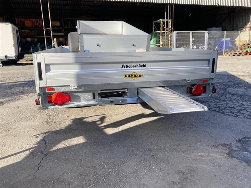 Kipper Türe ait Humbaur HT 354121, Neumaschine içinde Landquart (resim 7)