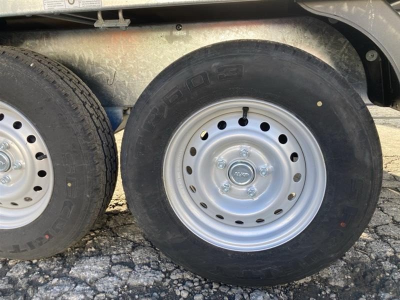 Kipper Türe ait Humbaur HT 354121, Neumaschine içinde Landquart (resim 10)