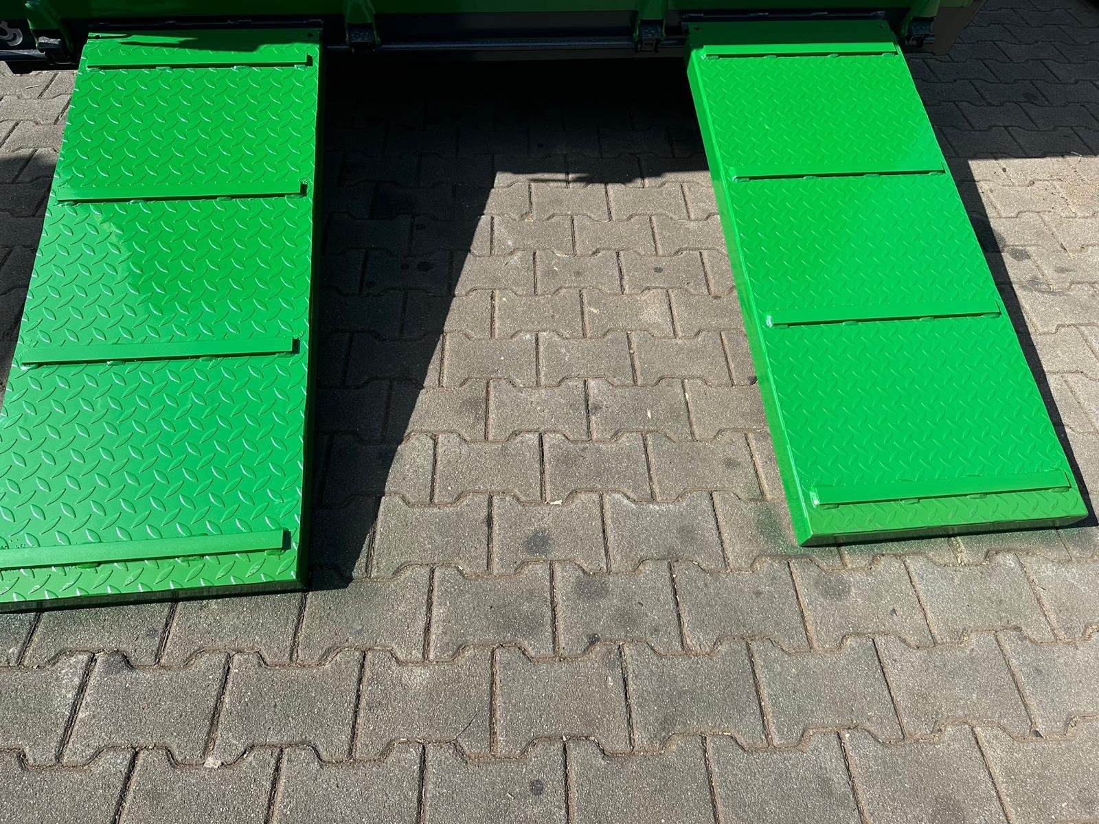 Kipper des Typs IMEG D4523-55/80A25, Neumaschine in Sommerach (Bild 9)