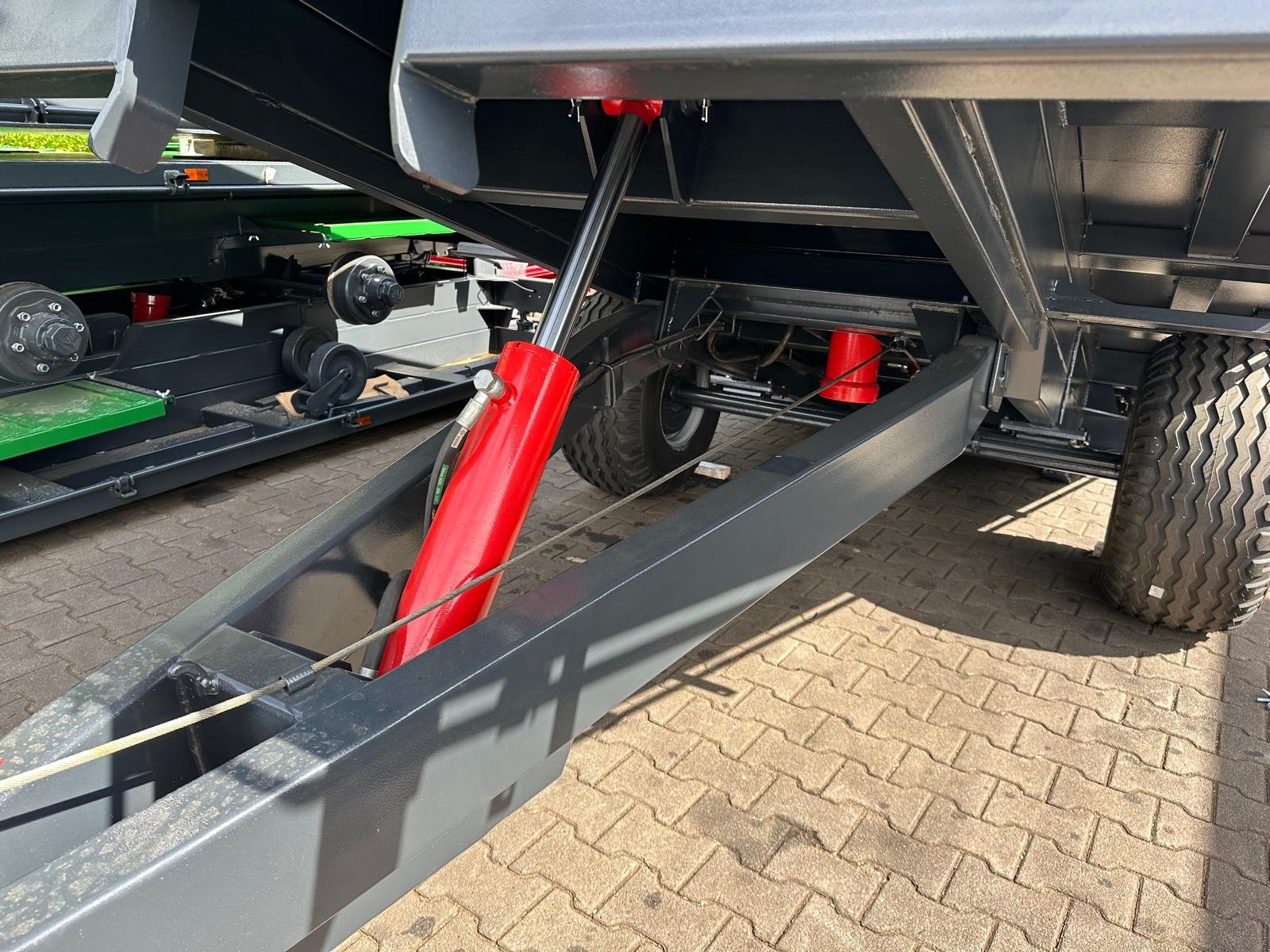 Kipper des Typs IMEG D4523-55/80A25, Neumaschine in Sommerach (Bild 14)