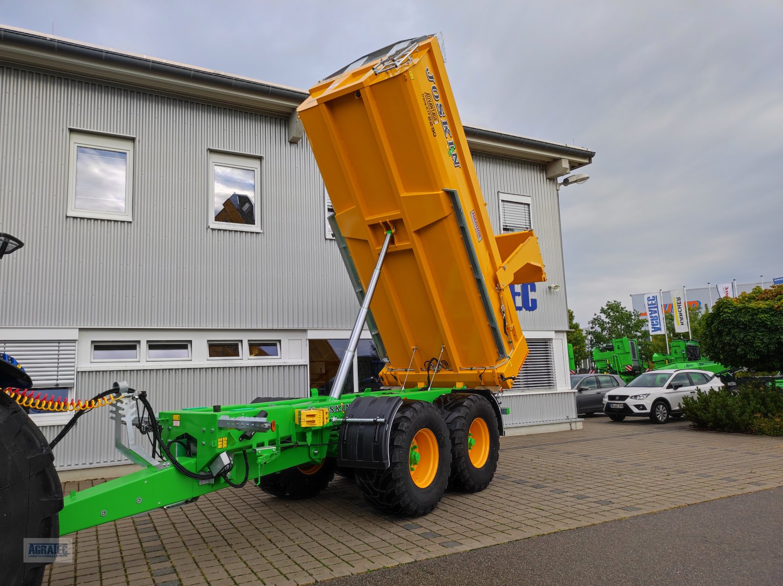 Kipper des Typs Joskin Trans-KTP 22-50, Neumaschine in Salching bei Straubing (Bild 3)